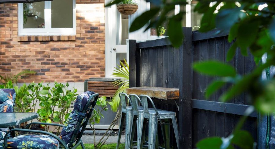  at 2/14 St Lukes Road, Mount Albert, Auckland City, Auckland