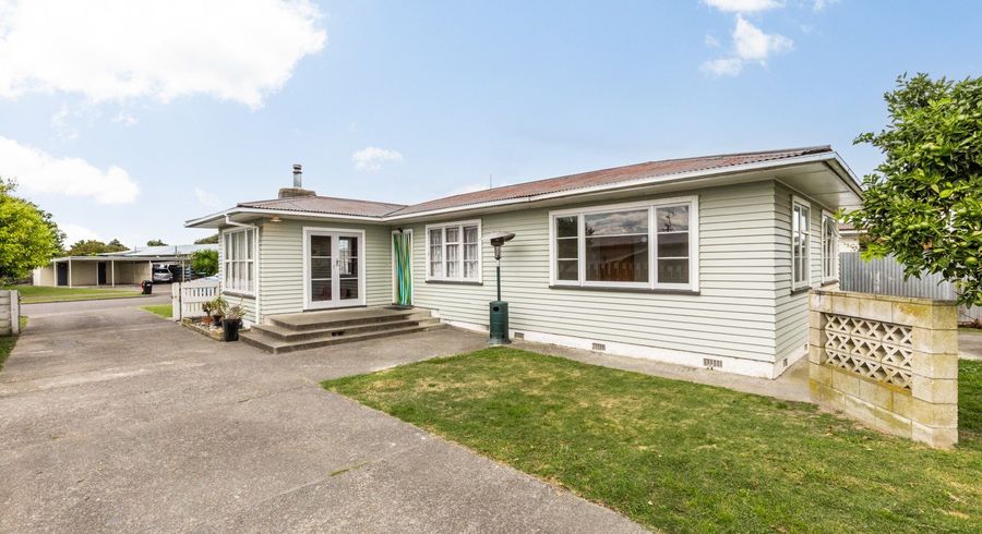  at 2 Merton Crescent, Pirimai, Napier