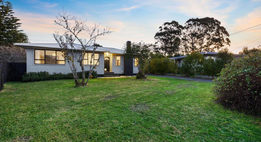  at 1/34 Daytona Road, Henderson, Auckland