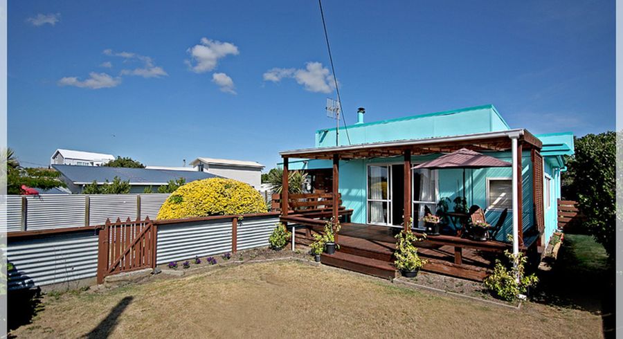  at 22 Andresen Street, Foxton Beach, Foxton