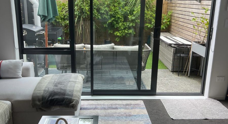  at 5 Panoni Lane, Howick, Manukau City, Auckland