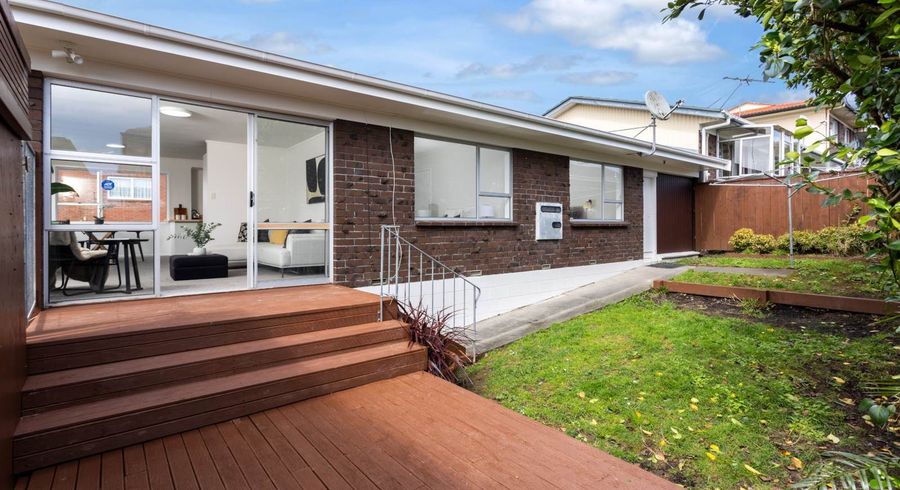  at 1/503 Richardson Road, Mount Roskill, Auckland