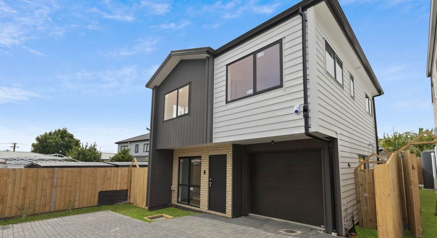  at 449E Massey Road, Mangere East, Manukau City, Auckland