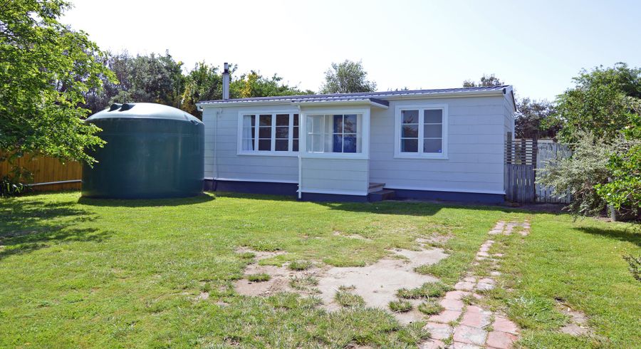  at 674 Waikawa Beach RD, Waikawa Beach, Manakau