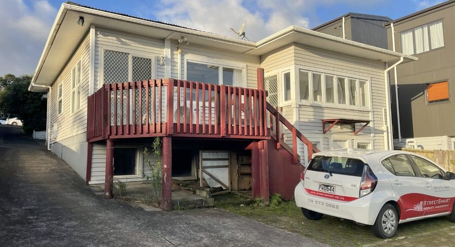  at 9B Hayr Rd, Three Kings, Auckland City, Auckland