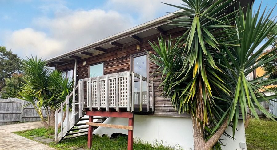  at 20B Thornlow Street, Glendene, Waitakere City, Auckland