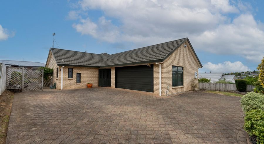  at 22 Hollinger Place, Nawton, Hamilton