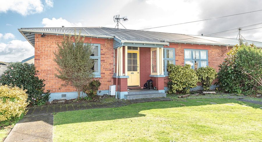  at 17 Kitchener Street, Whanganui East, Whanganui