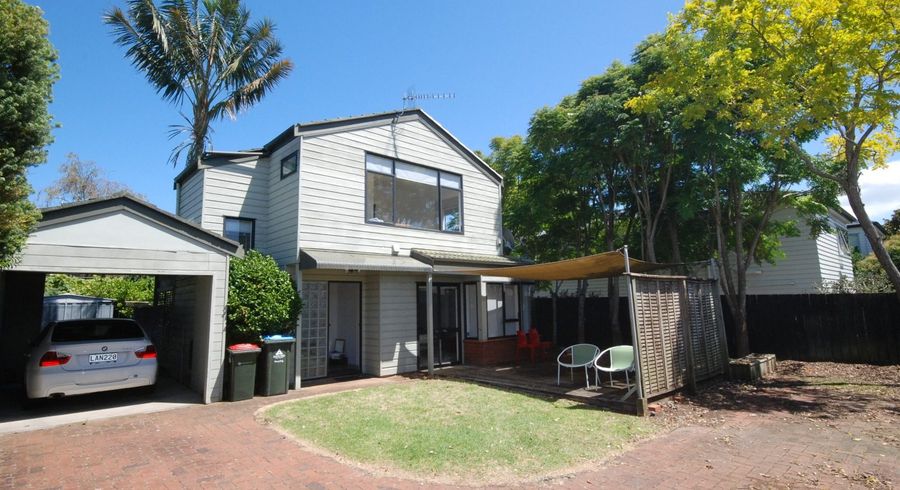  at 3/16 Wairakei Street, Greenlane, Auckland