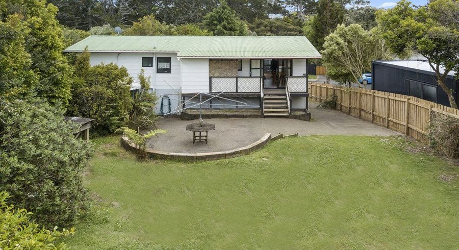 at 22 Claverdon Drive, Massey, Waitakere City, Auckland