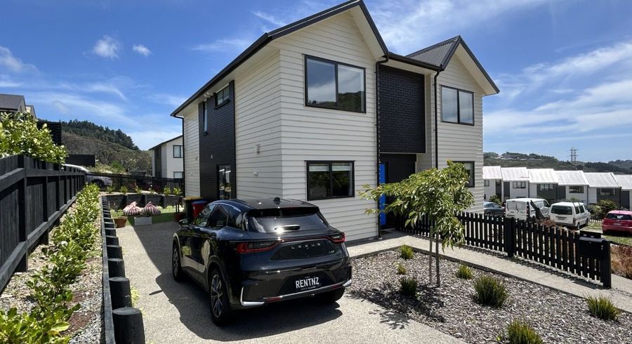  at 20 Oakum Road, Whitby, Porirua, Wellington