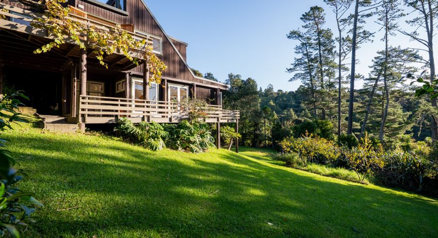  at 781 West Coast Road, Oratia, Waitakere City, Auckland
