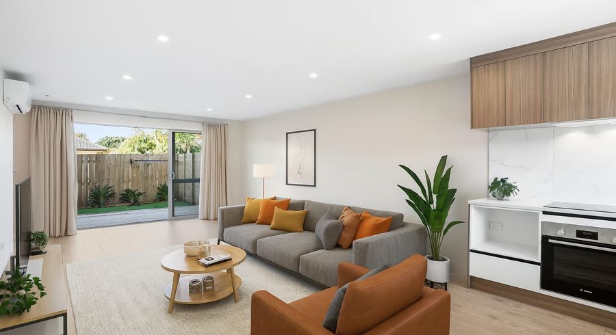  at 4/29 Commissariat Road, Mount Wellington, Auckland City, Auckland