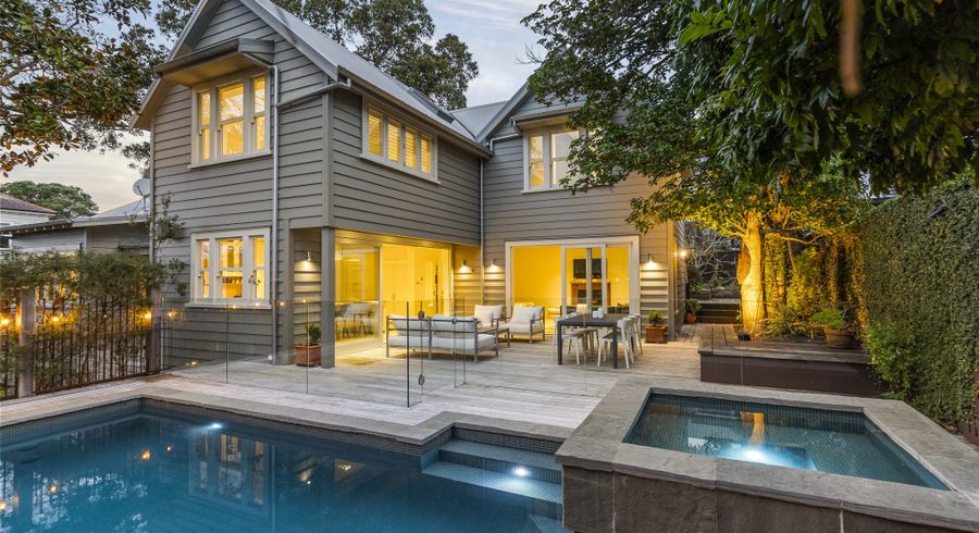  at 15 Percival Parade, Saint Marys Bay, Auckland