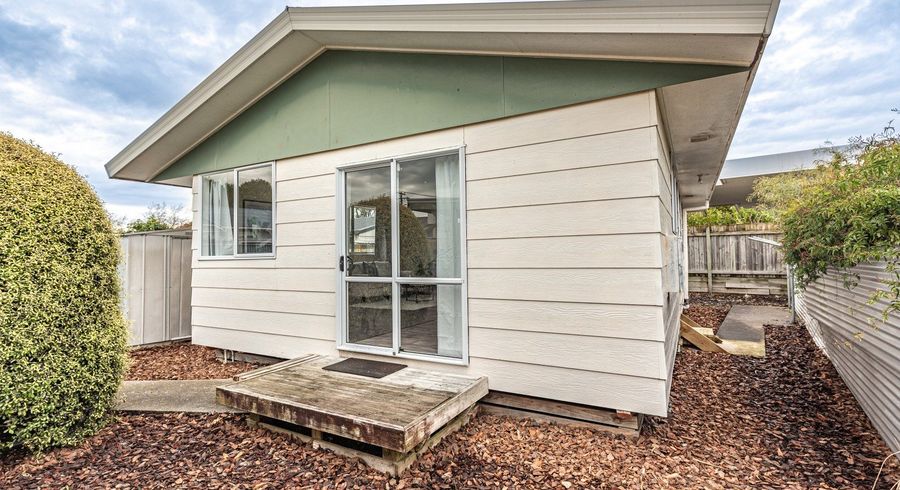  at 13A Sydney Place, Whanganui, Whanganui