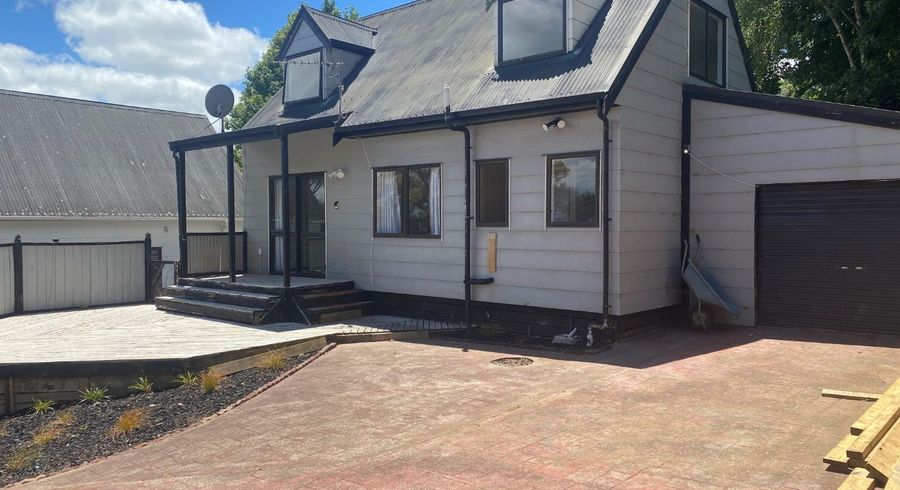  at 21 a Gibbs Crescent, Papakura, Papakura, Auckland