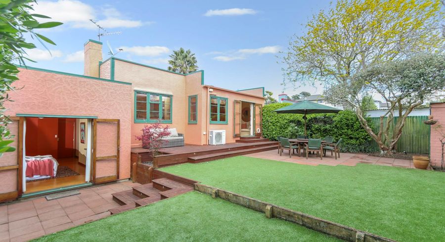  at 20 William Avenue, Greenlane, Auckland