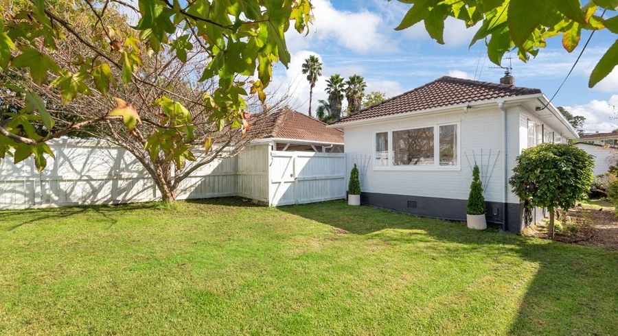  at 16 Achilles Crescent, Narrow Neck, Auckland