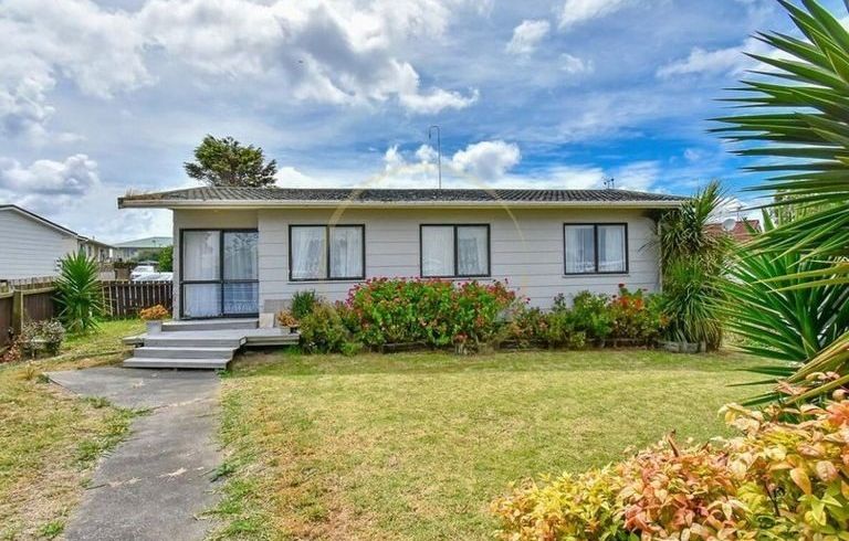  at 2/114 Finlayson Avenue, Manurewa, Manukau City, Auckland