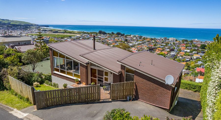  at 4 Winston Place, Kew, Dunedin, Otago