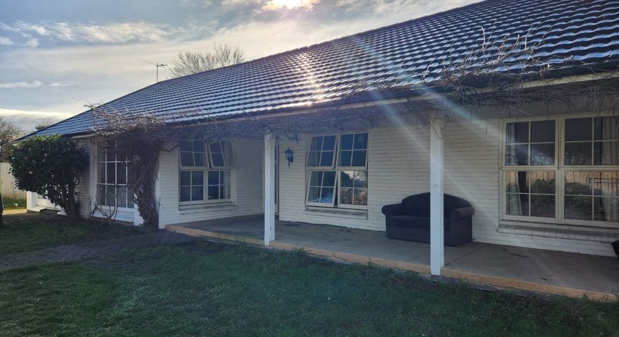  at 8 Moorpark Place, Ilam, Christchurch City, Canterbury