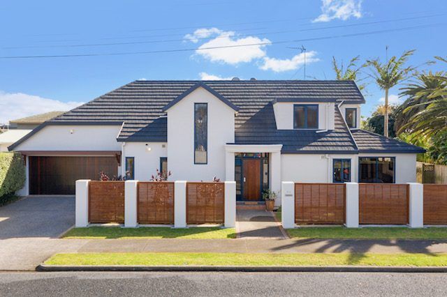  at 8A Devon Road, Bucklands Beach, Manukau City, Auckland