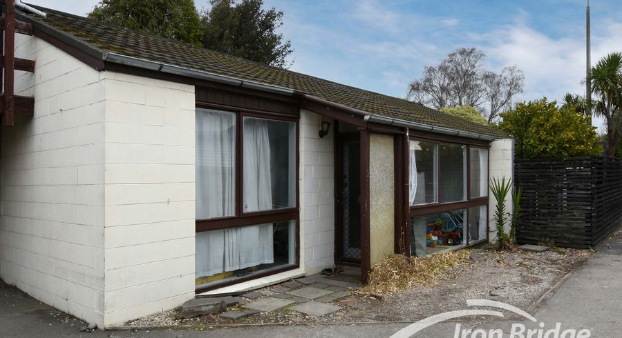  at 2/136 Clarence Street, Riccarton, Christchurch