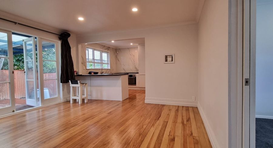  at 1/110 Lynwood Road, New Lynn, Waitakere City, Auckland