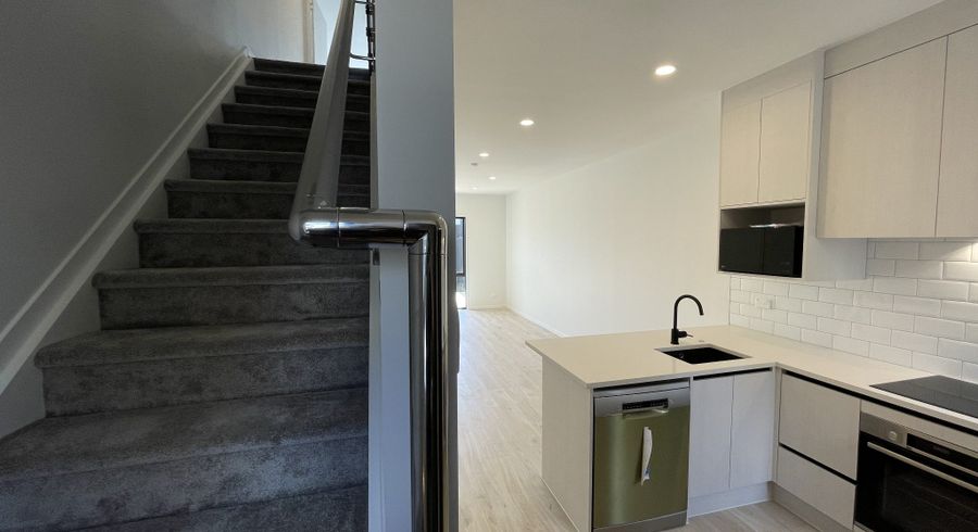  at 16 Toanga Place, Mount Wellington, Auckland City, Auckland
