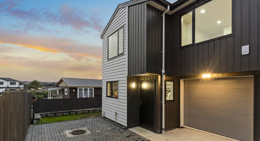  at 166F Rathgar Road, Henderson, Auckland