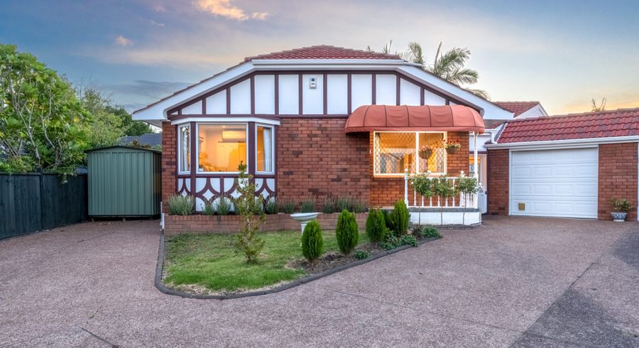  at 2/12 Merino Avenue, Somerville, Manukau