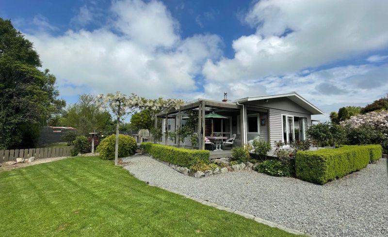  at 196 Downs Road, Geraldine Downs