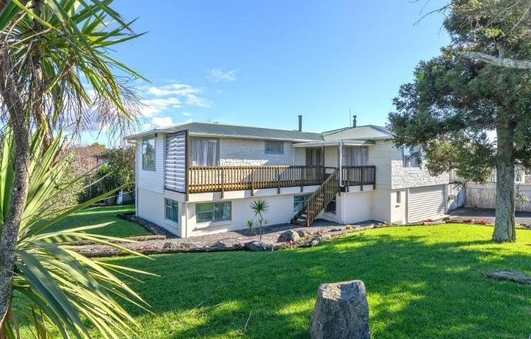  at 18 Lavelle Road, Henderson, Waitakere City, Auckland
