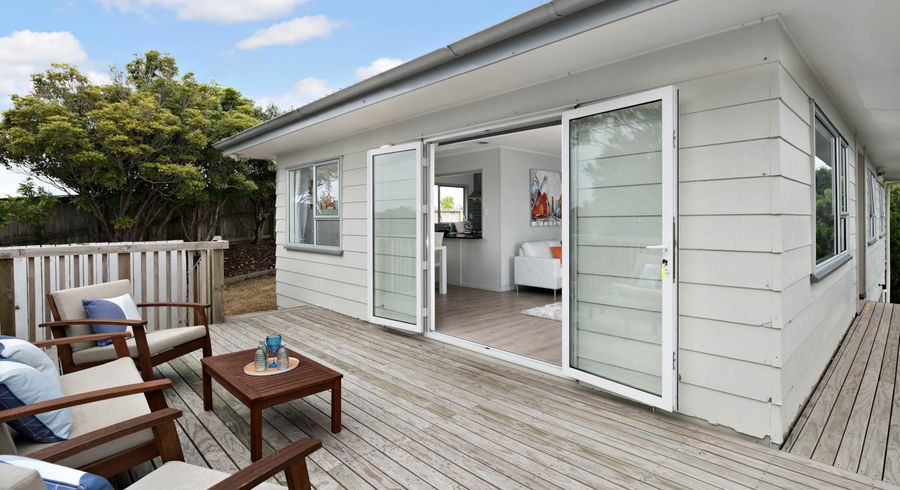  at 1/59 Santiago Crescent, Unsworth Heights, Auckland