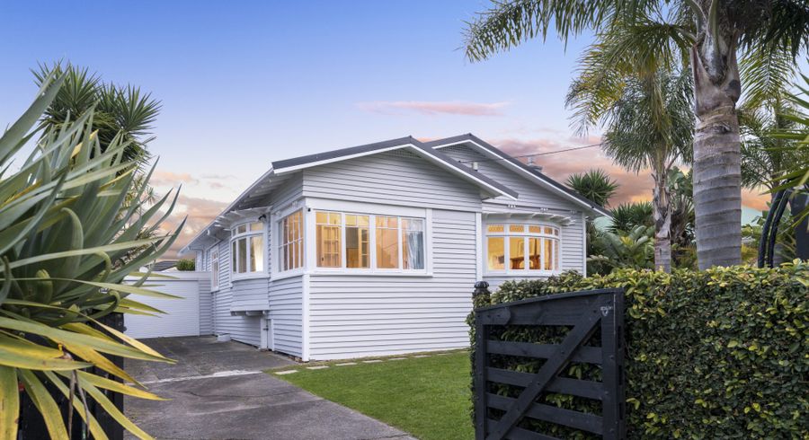  at 13 Elcoat Avenue, Henderson, Waitakere City, Auckland