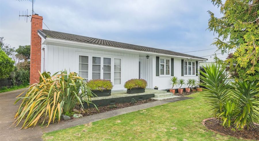  at 35 Hadfield Crescent, College Estate, Whanganui, Manawatu / Whanganui