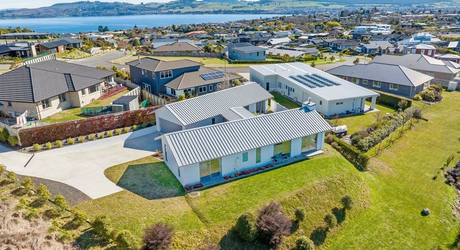  at 47 Botanical Heights Drive, Waipahihi, Taupo