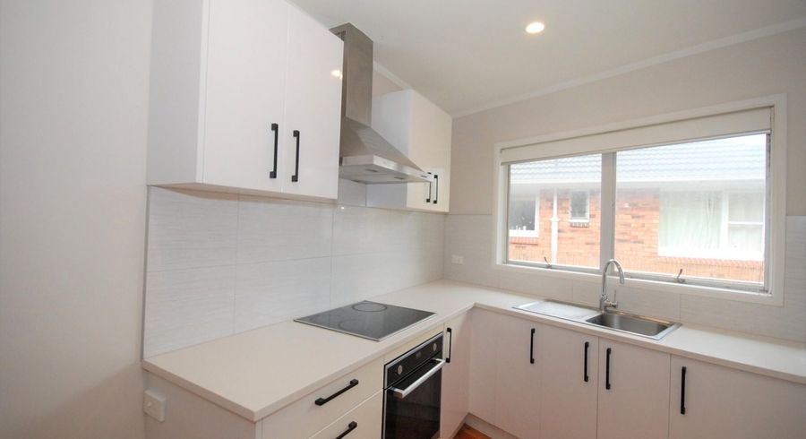  at 2/21 Ferndale Rd, Mount Wellington, Auckland City, Auckland