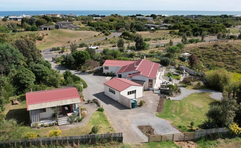  at 72 Rutherford Drive, Waikanae Beach, Waikanae