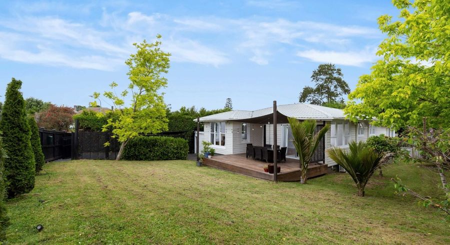  at 3 Farringdon Street, Glen Innes, Auckland