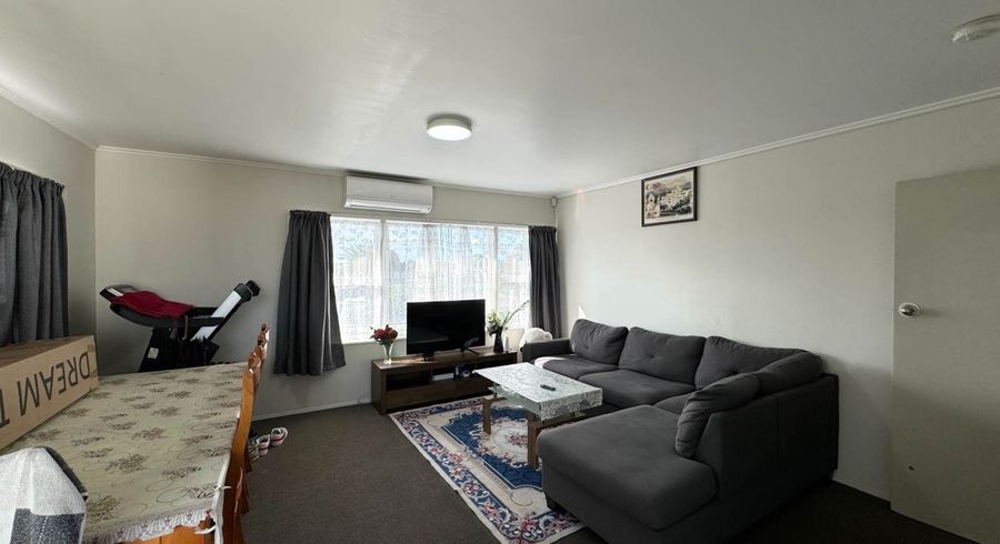  at 1/217 Shirley Road, Papatoetoe, Auckland