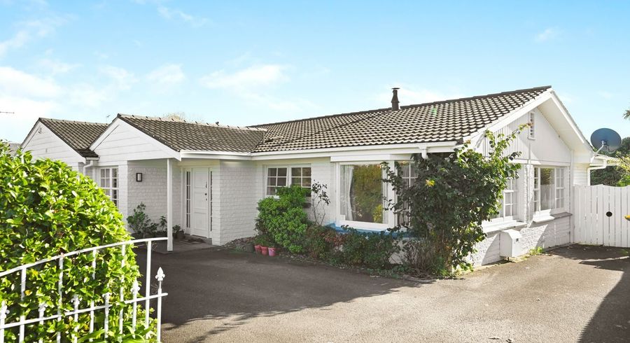  at 104 Poaka Avenue, Dinsdale, Hamilton, Waikato