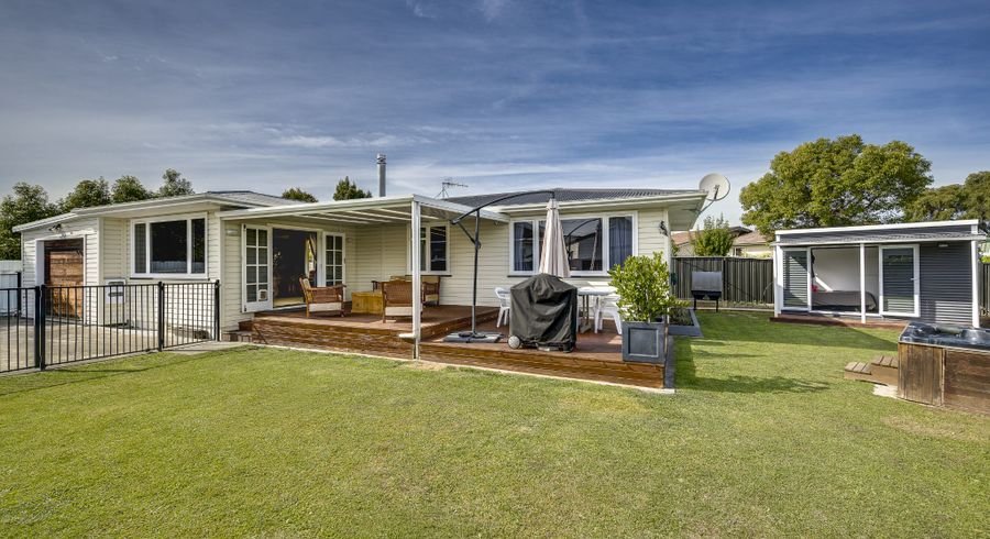  at 15a Devon Street, Taradale, Napier, Hawke's Bay