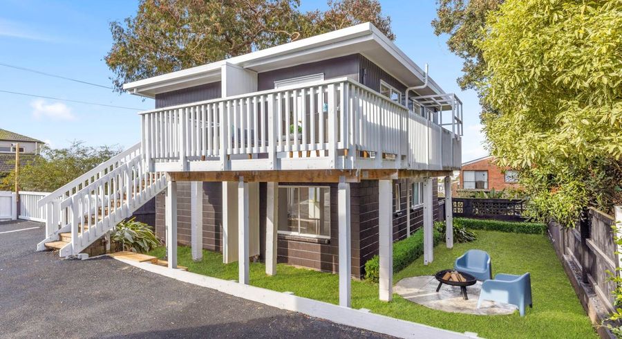  at 2/97 Paihia Road, One Tree Hill, Auckland City, Auckland