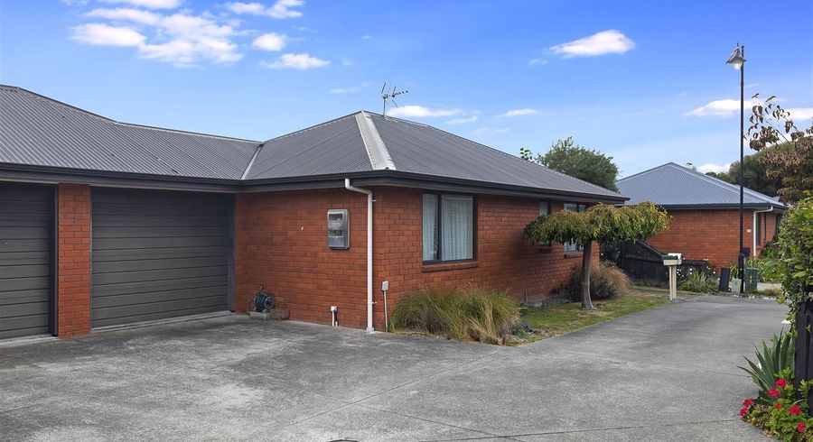  at 10 Clinton Lane, Woolston, Christchurch