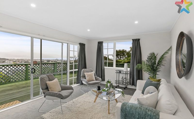  at 4/22 Dowse Drive, Maungaraki, Lower Hutt