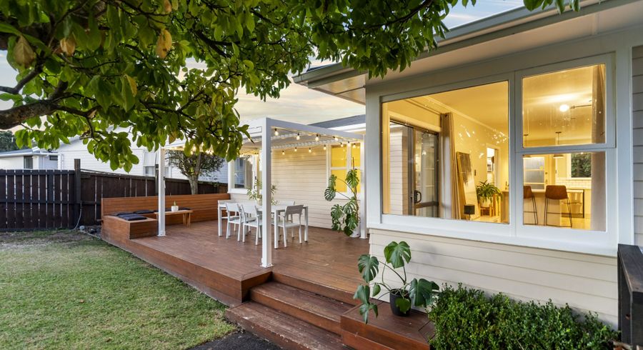  at 25 Crocombe Crescent, Beach Haven, Auckland