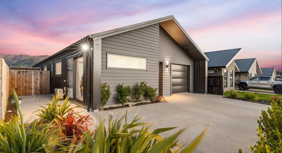  at 9 Caton Street, LAKE HAWEA