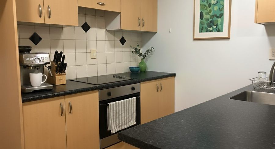  at J1/20 Ian Marwick Place, Birkenhead, North Shore City, Auckland