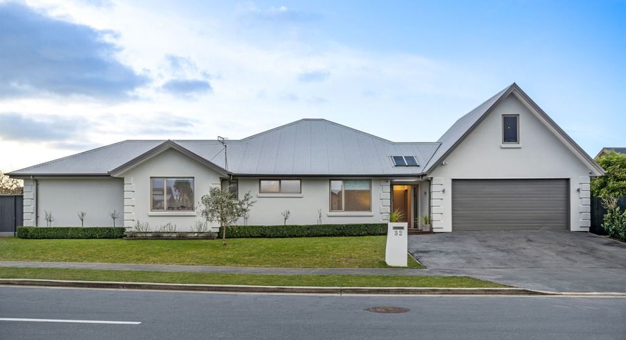  at 32 Linkwater Way, Parklands, Christchurch